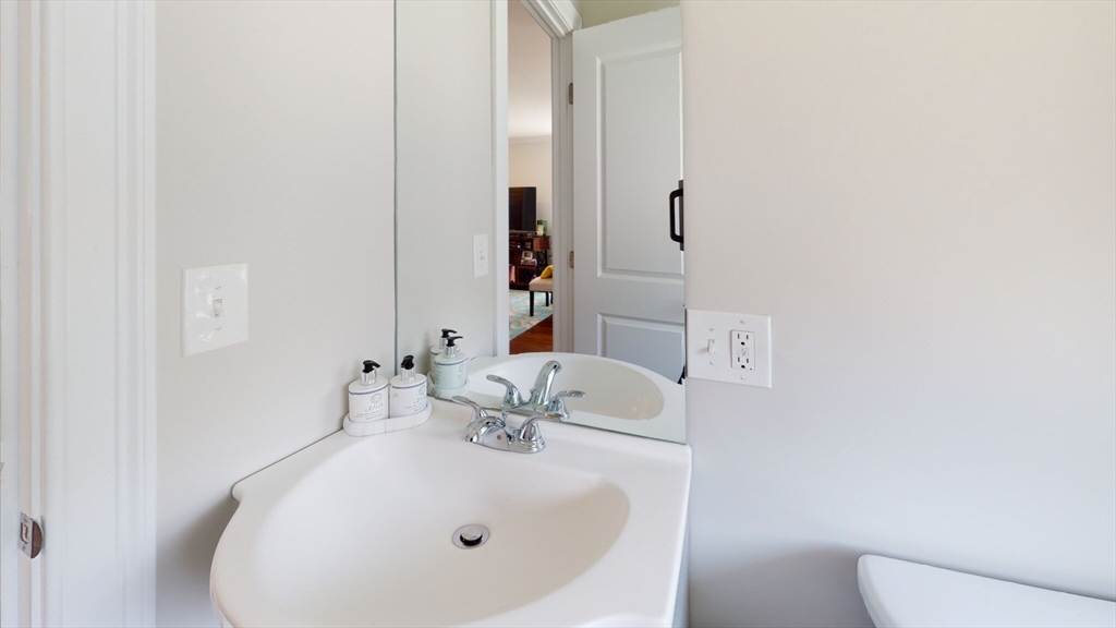 11 Myrtle St, Watertown