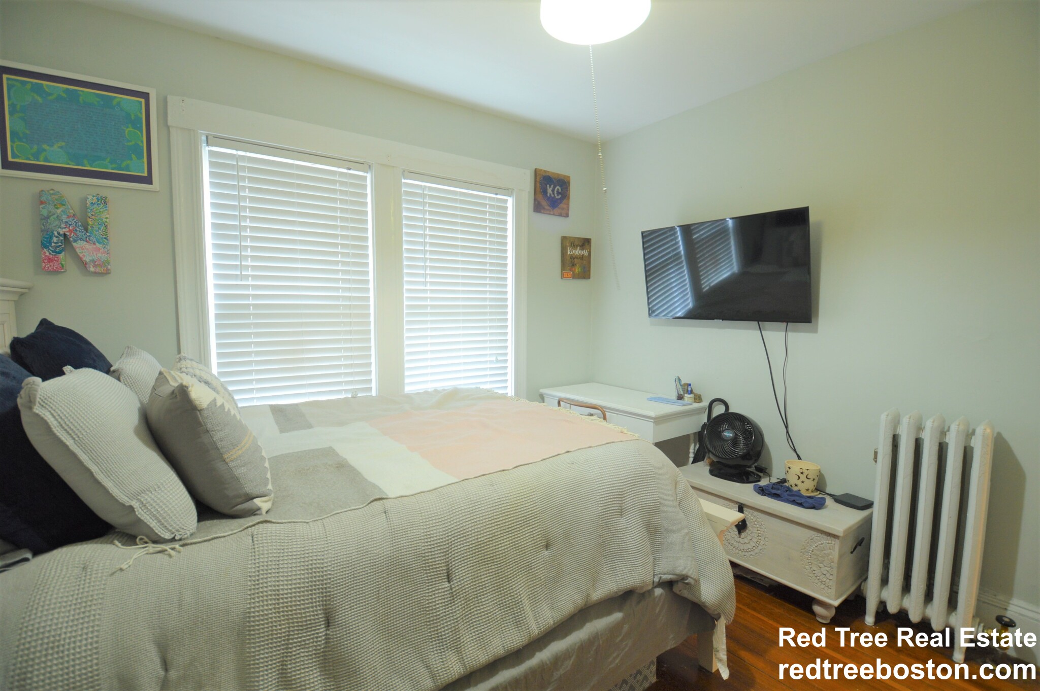 14 Breck Ave, Oak Square