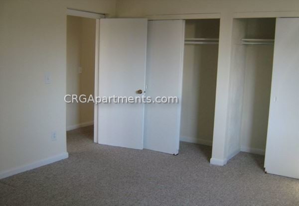 24 Whites Ave, Watertown