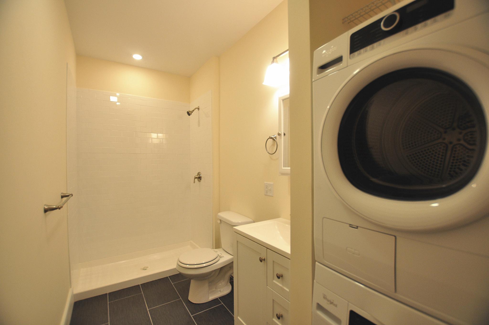 877 Beacon St, Fenway