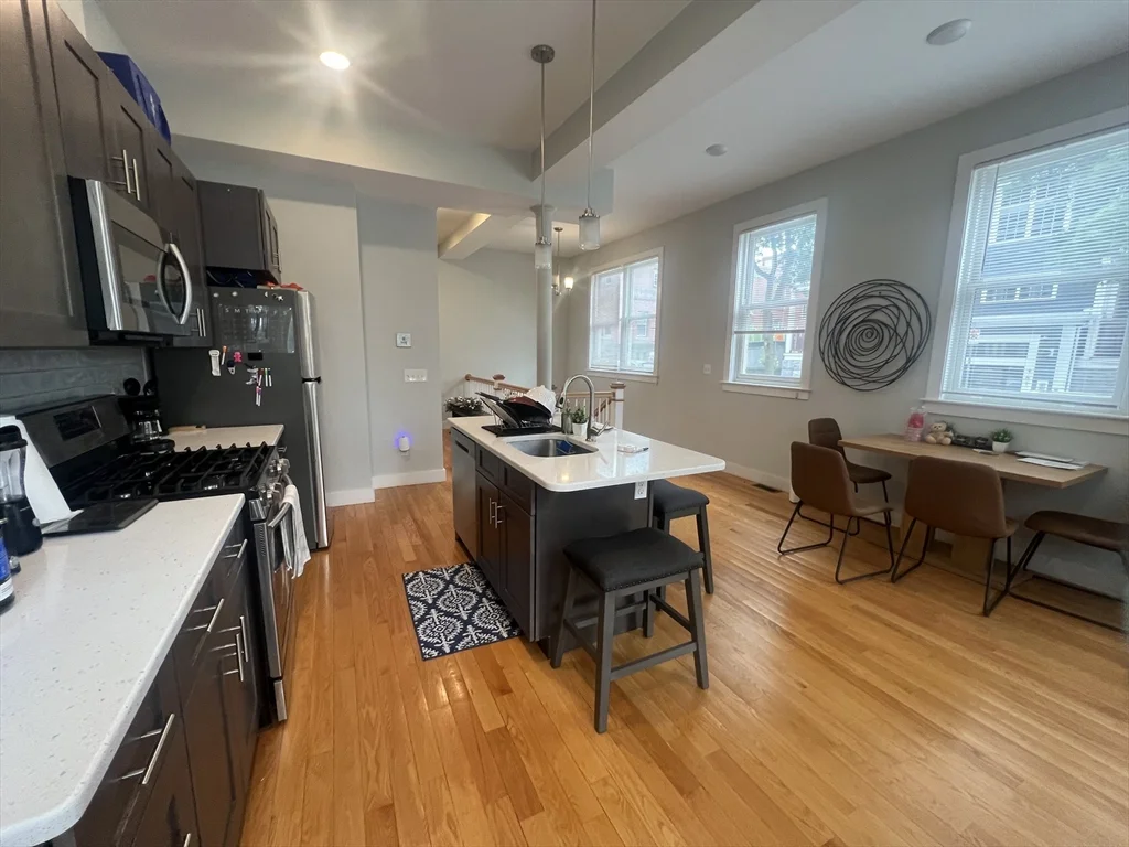 362-364 W 4th St, South Boston