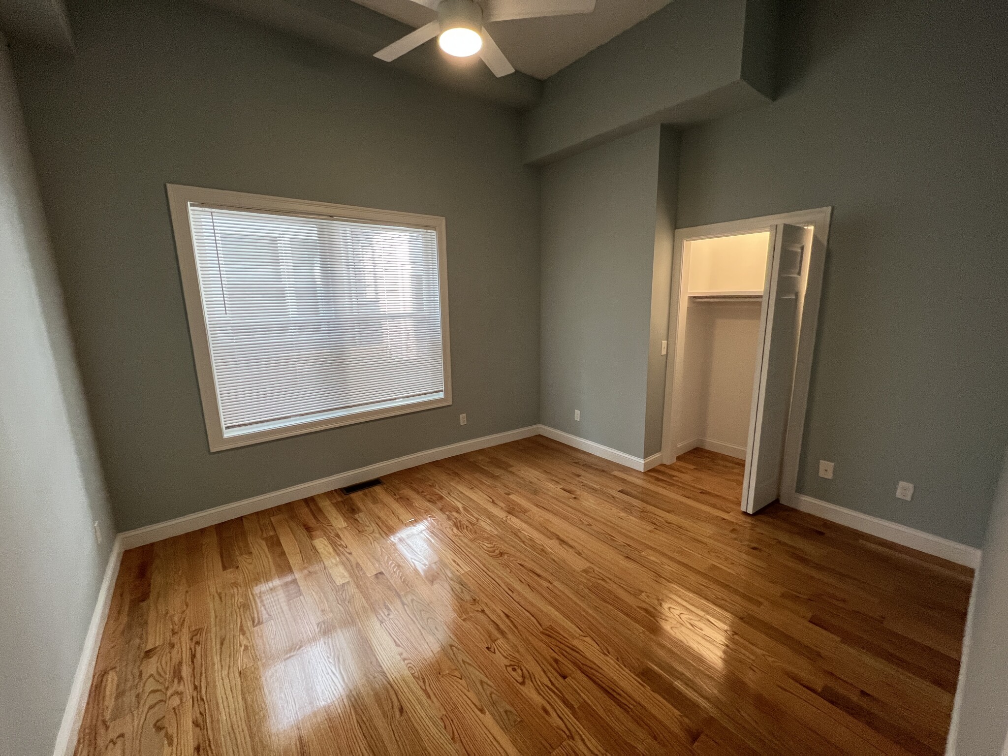 126 Cross St, East Somerville