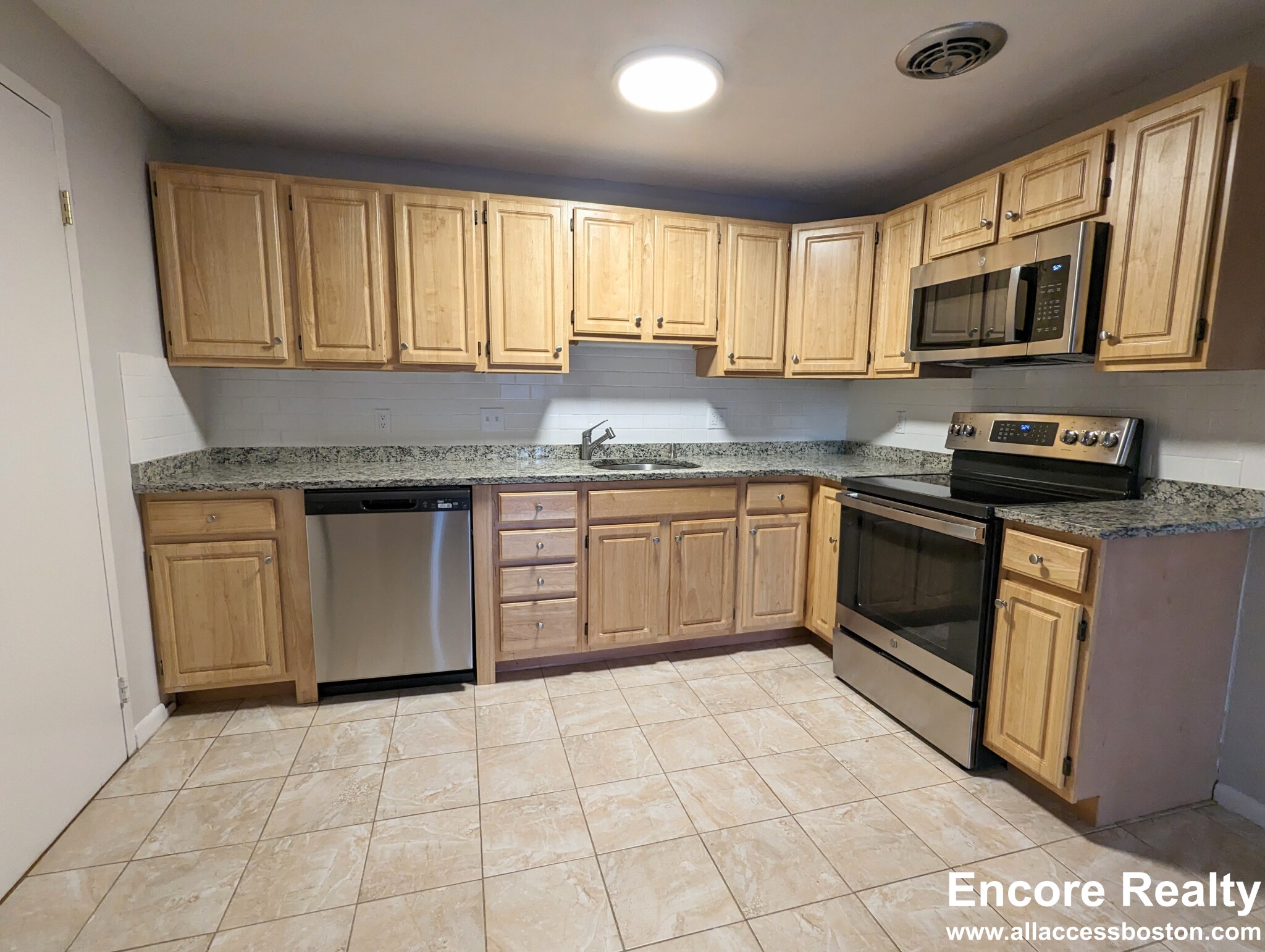 110 Babcock St, North Brookline