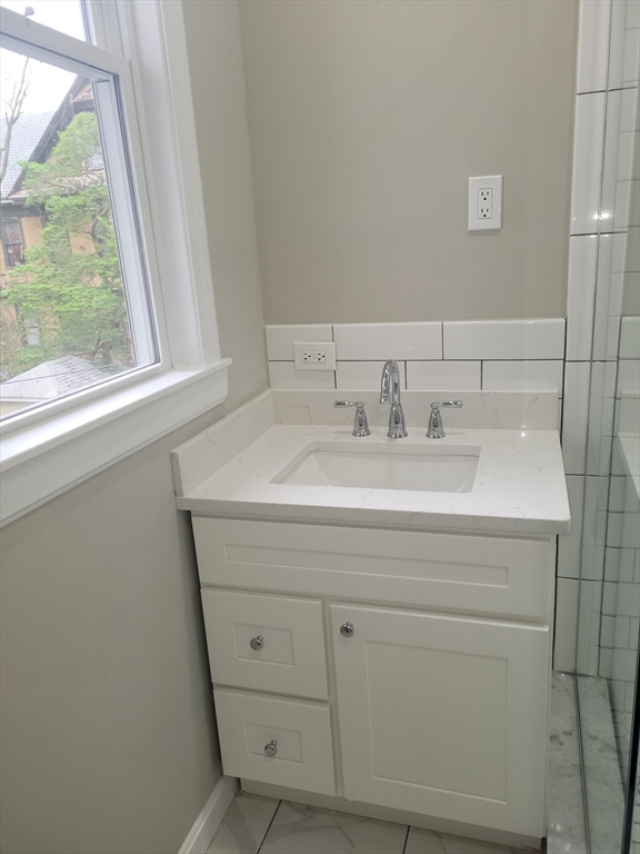 497 Warren Ave, Roxbury