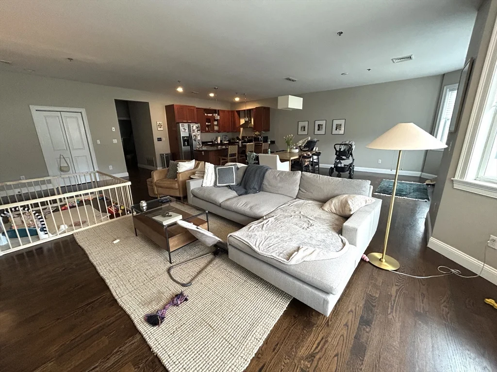 81 Boylston St, Brookline Village