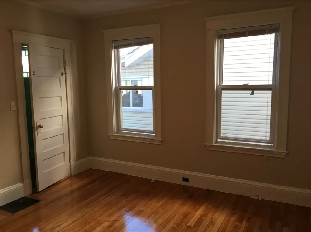 295-297 Washington St, Quincy
