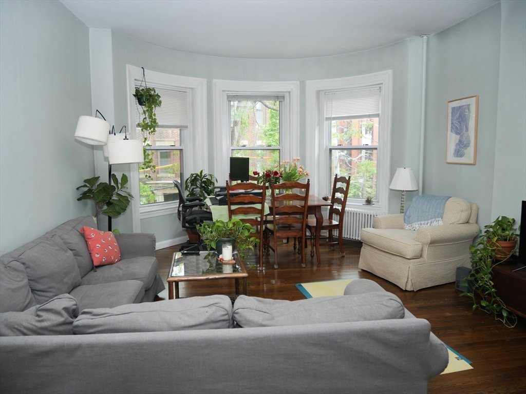 45 Carlton, Longwood