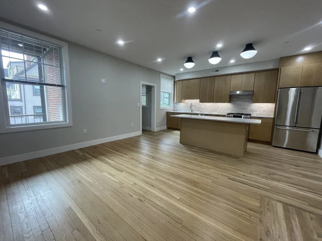 145 Sutherland Rd, Brighton