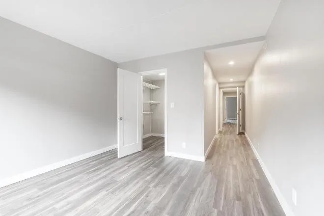 77 Village Way, Central Village