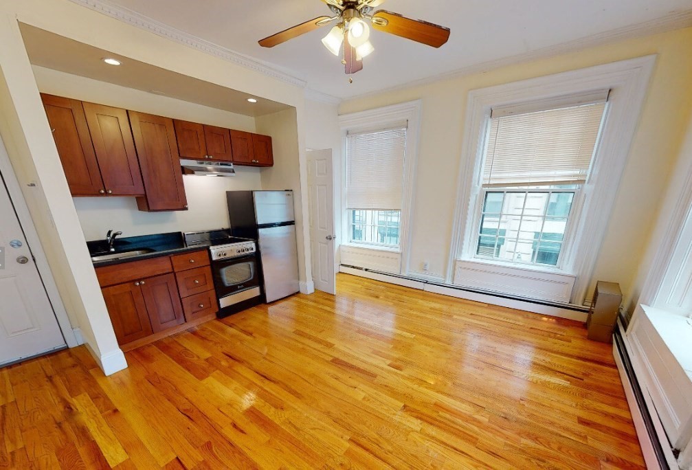 24 Joy St, Beacon Hill