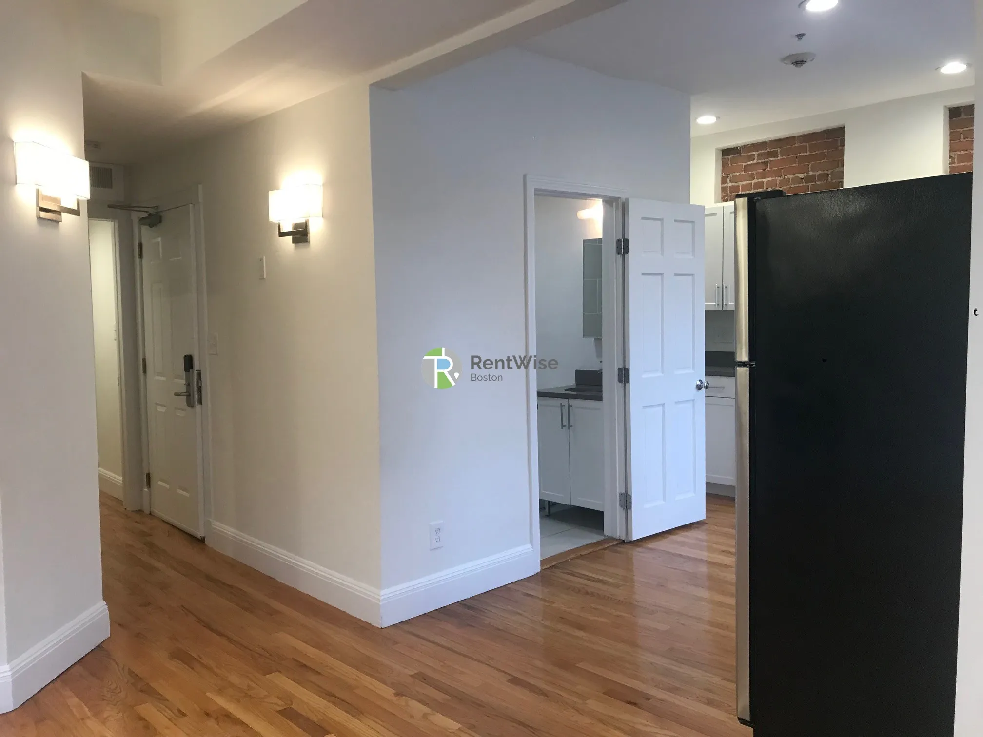 10 Brainerd Rd, Allston