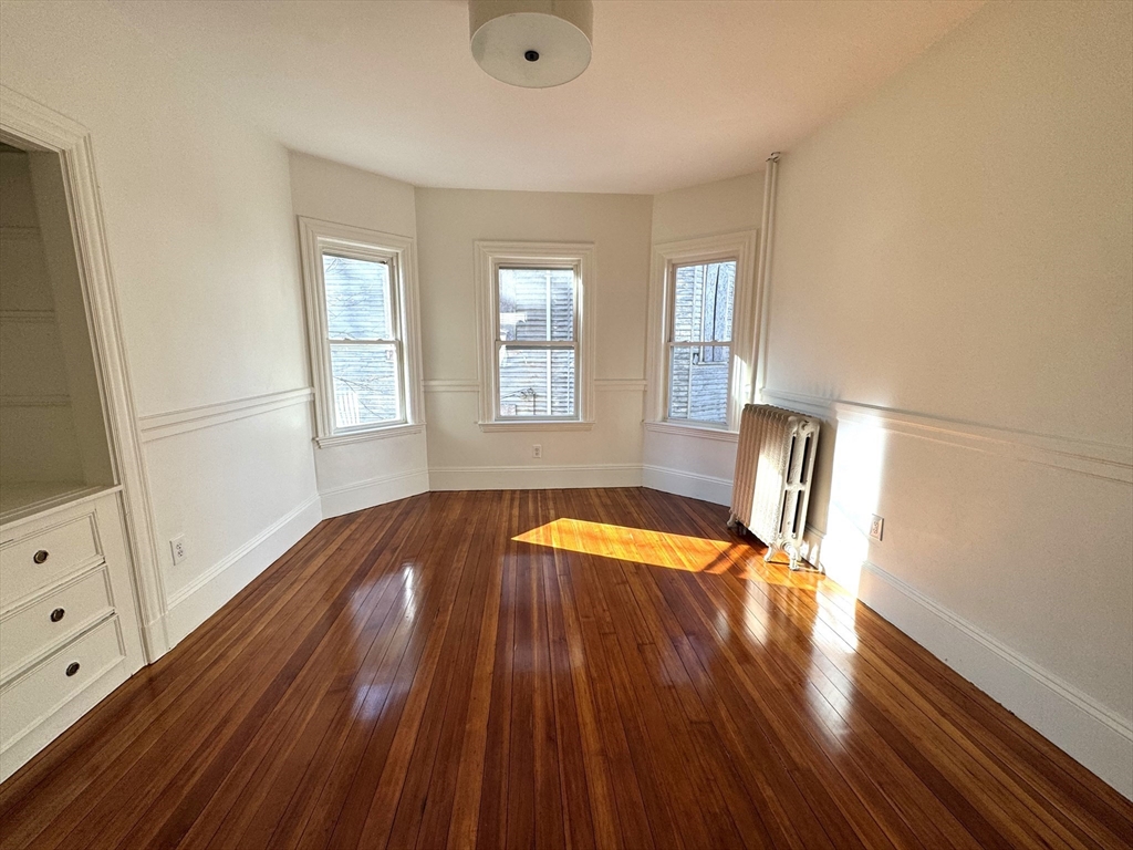 11 East Milton Rd, Brookline