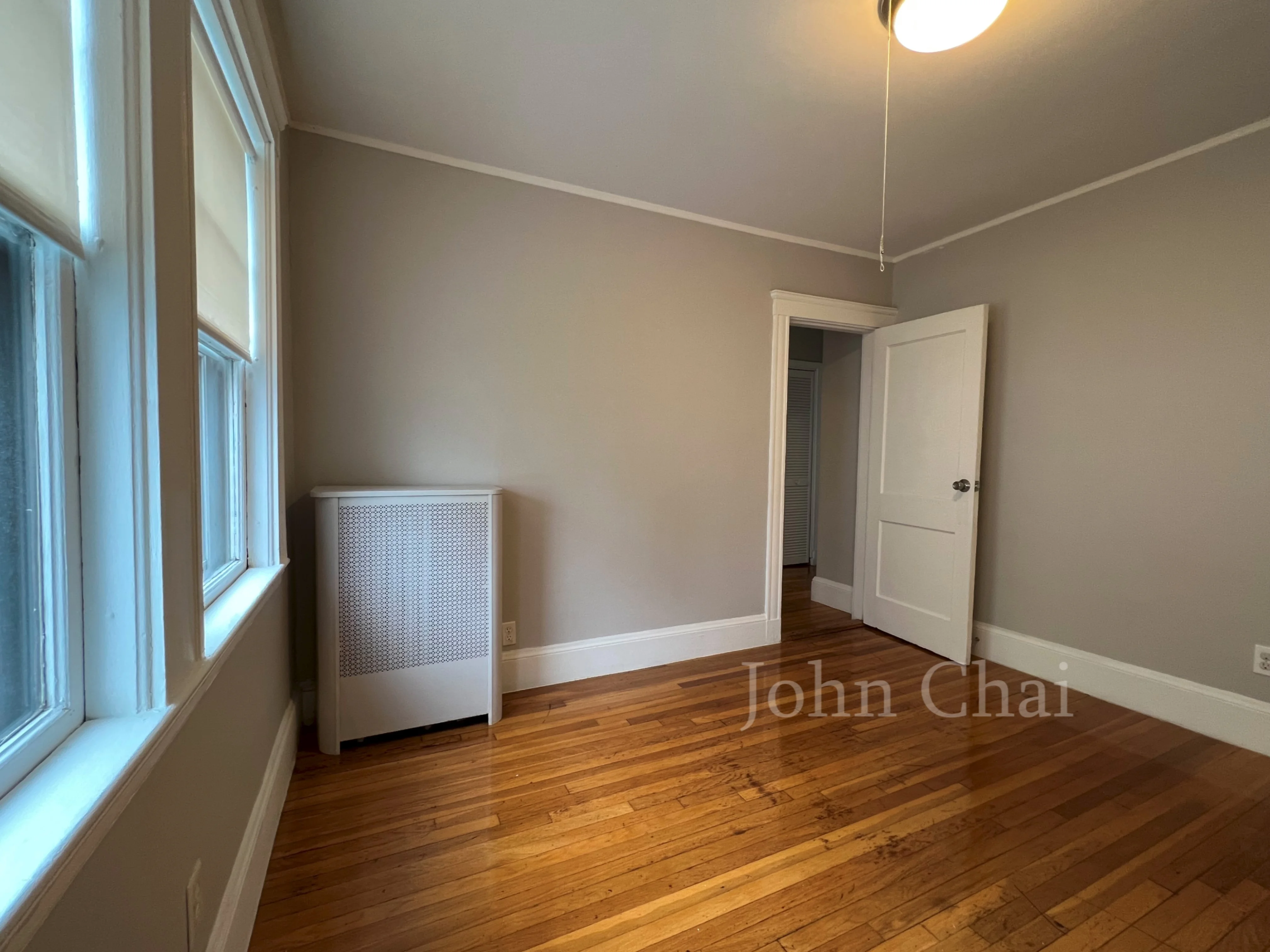 136 Arlington St, Oak Square