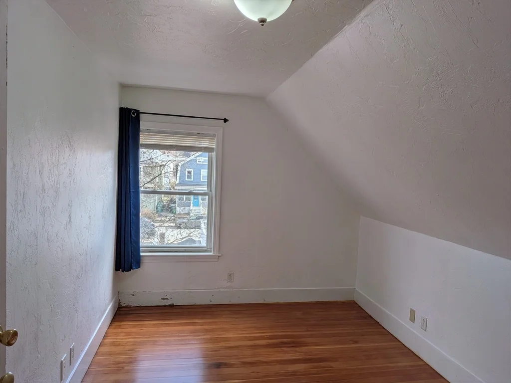 12 Newbern Ave, Tufts University
