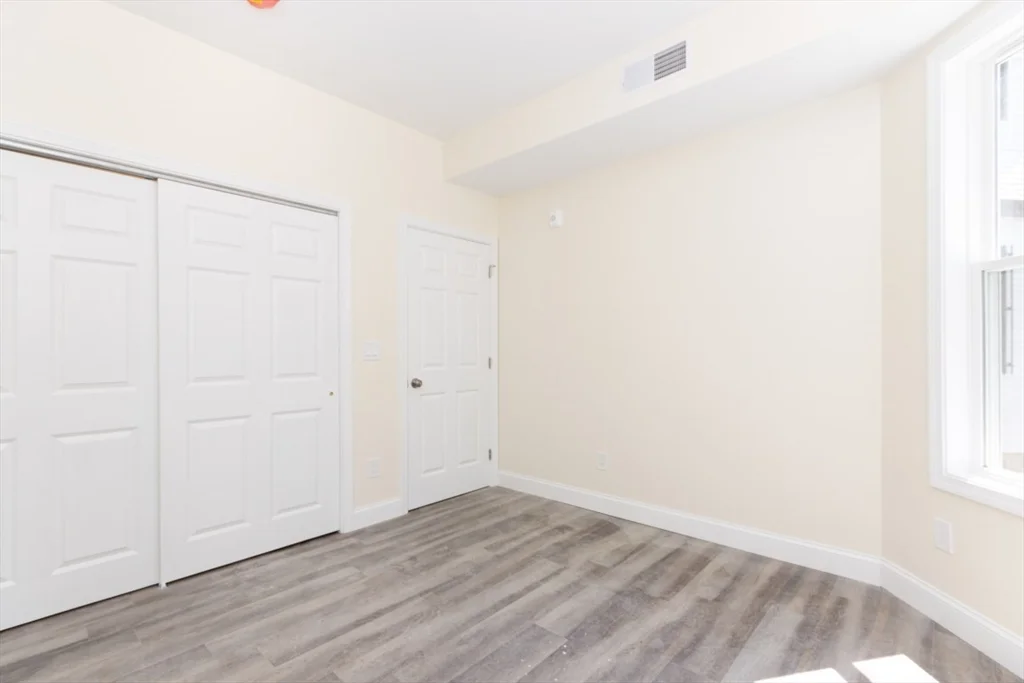 2 French Ter, Mission Hill