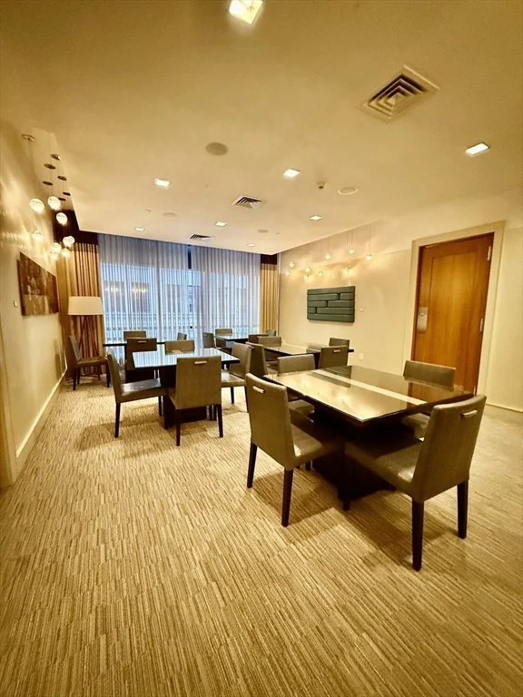 45 Province St, Midtown