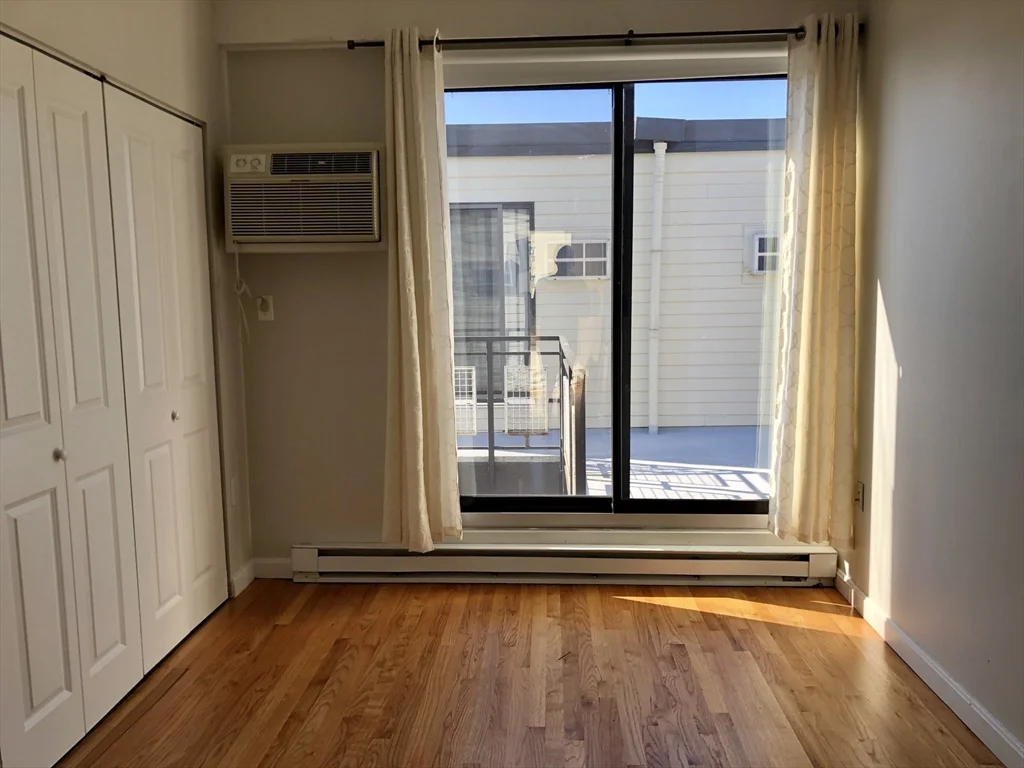 12 Stoneholm St, Fenway