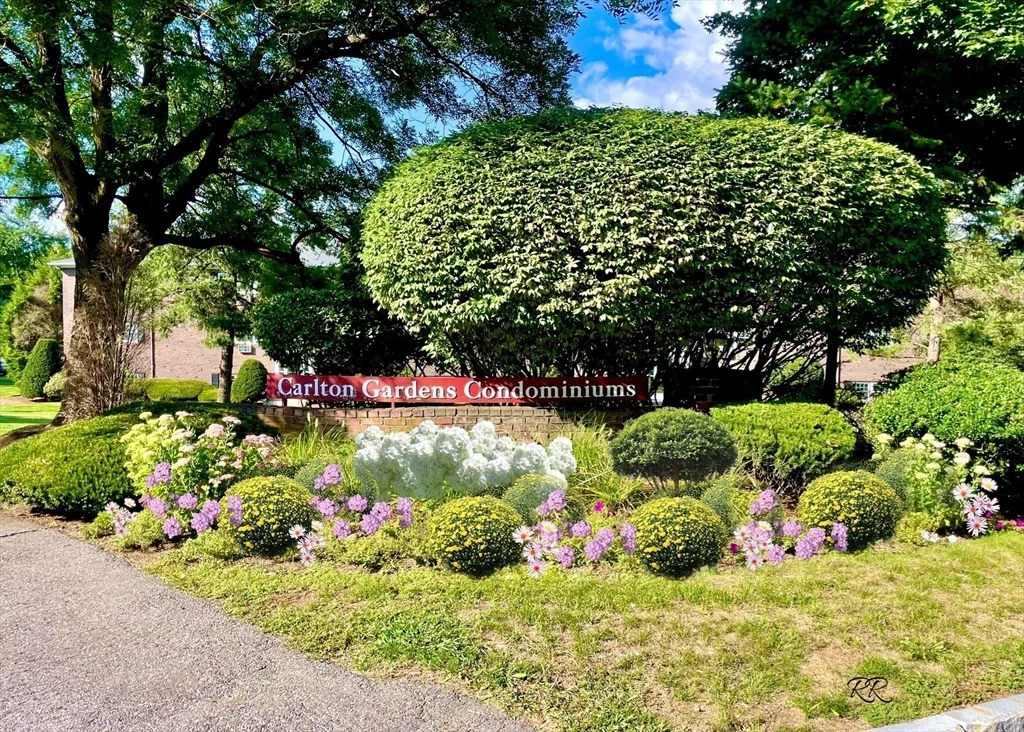 153 Milk St, Westborough