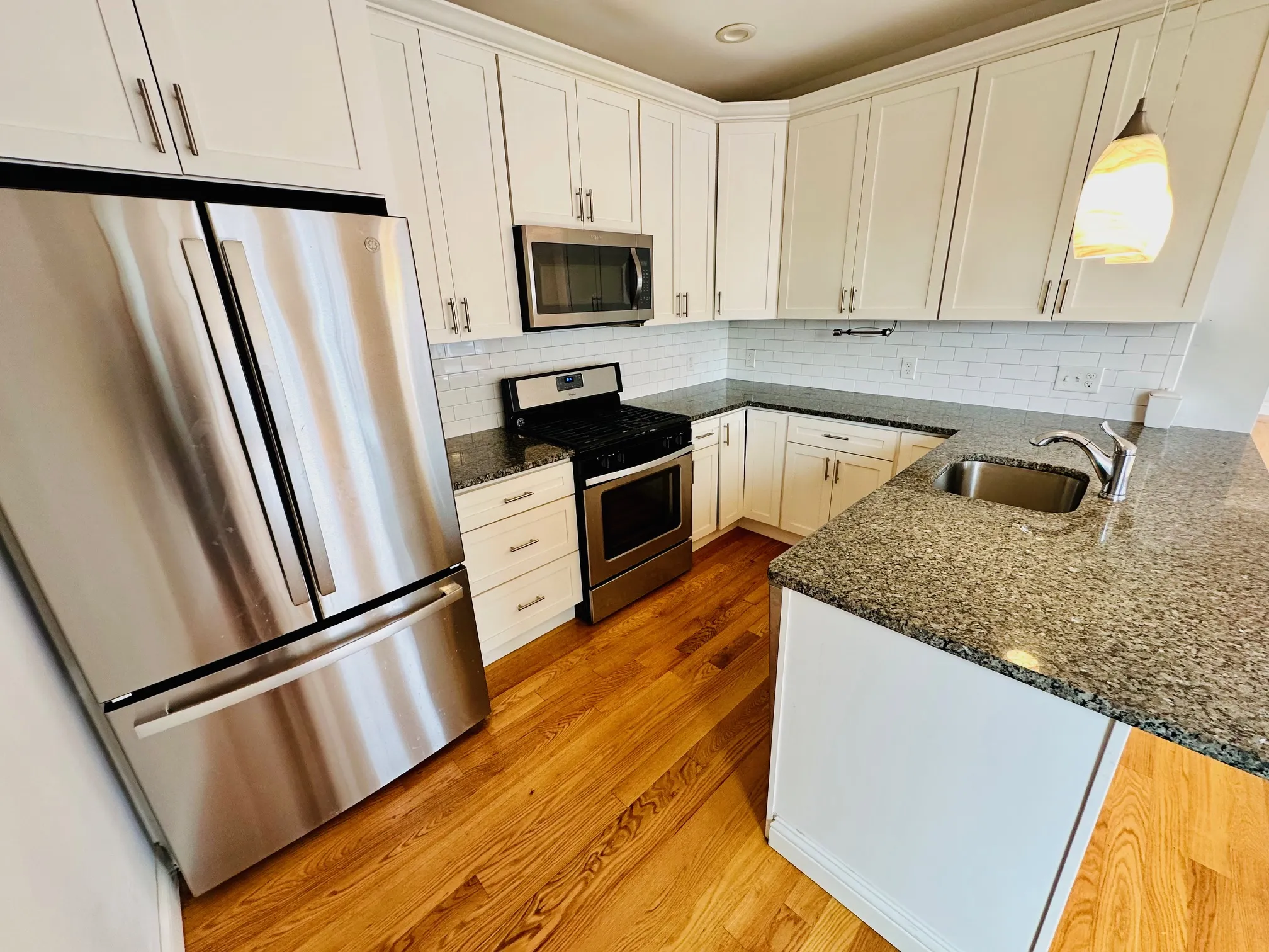 15 Dana Ave, Hyde Park