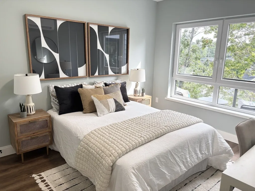 1391 Main St, Walpole