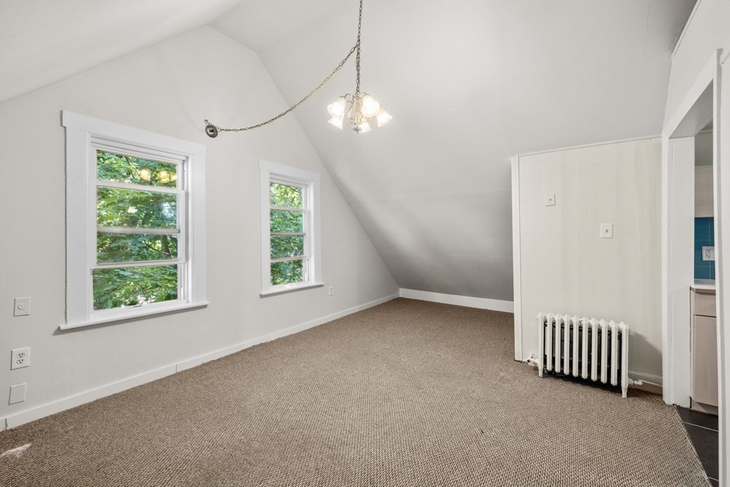 85 Linden Ave, West End