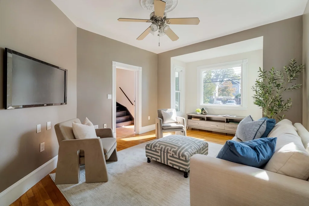 87 College Ave, Medford