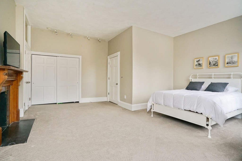 74 W Rutland Sq, South End