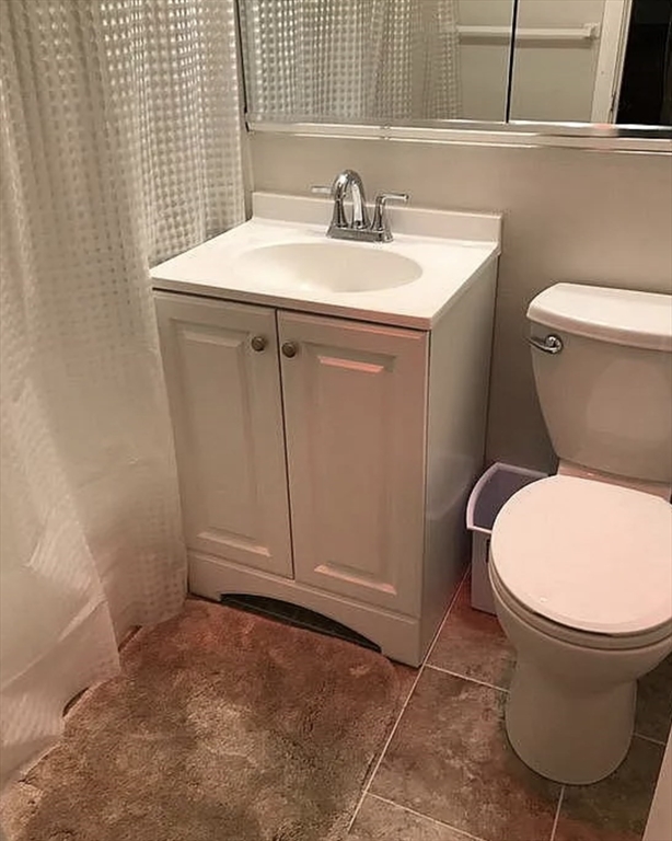 2 Hawthorne Pl, West End