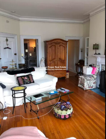 464 Beacon St, Back Bay