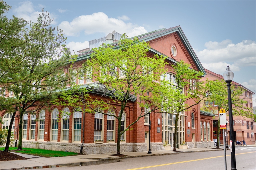 106 13th St, Charlestown