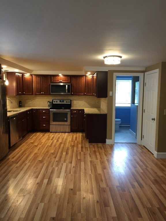 75 Chapel St, Shirley