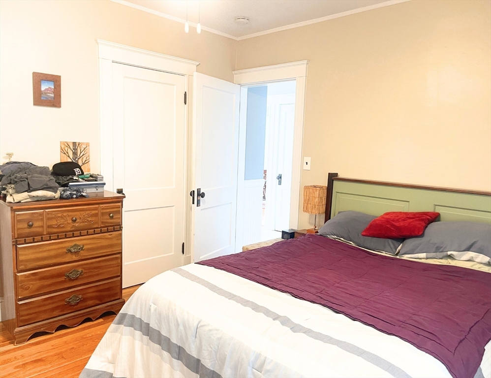 174 Ocean Ave West, Salem