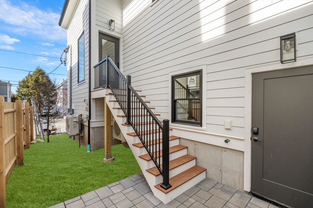 16-22 Clinton St, Newton