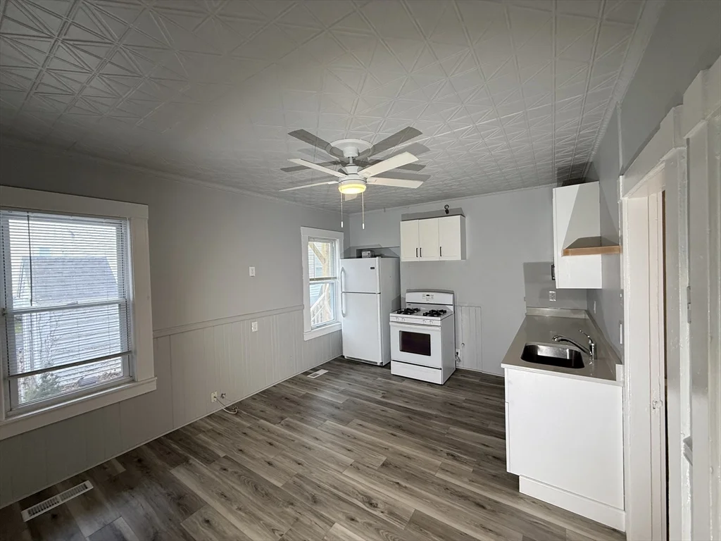 227 White St, Pawtucketville