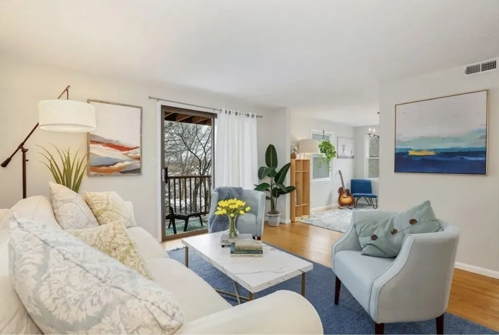 25 Rockland St, West Roxbury