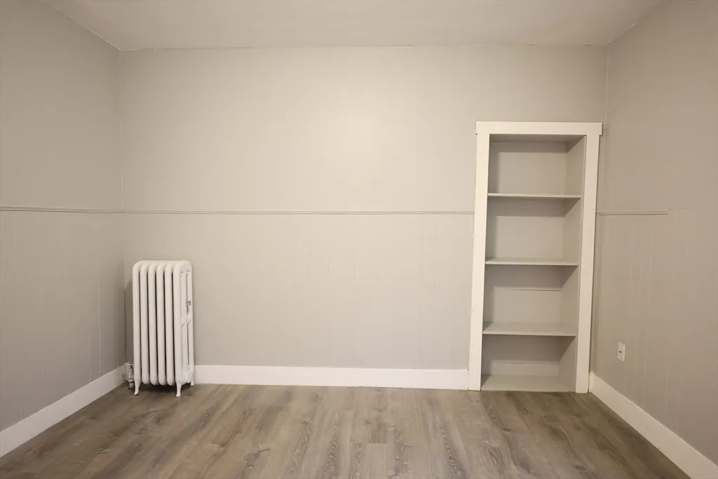 23 Des Moines Rd, Quincy