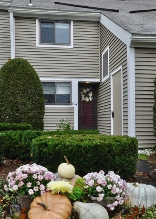 326 Sterling, West Boylston