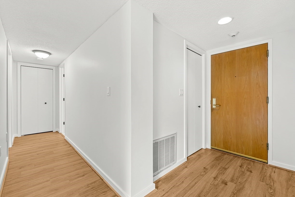 100 Place Lane Condominiums, Woburn