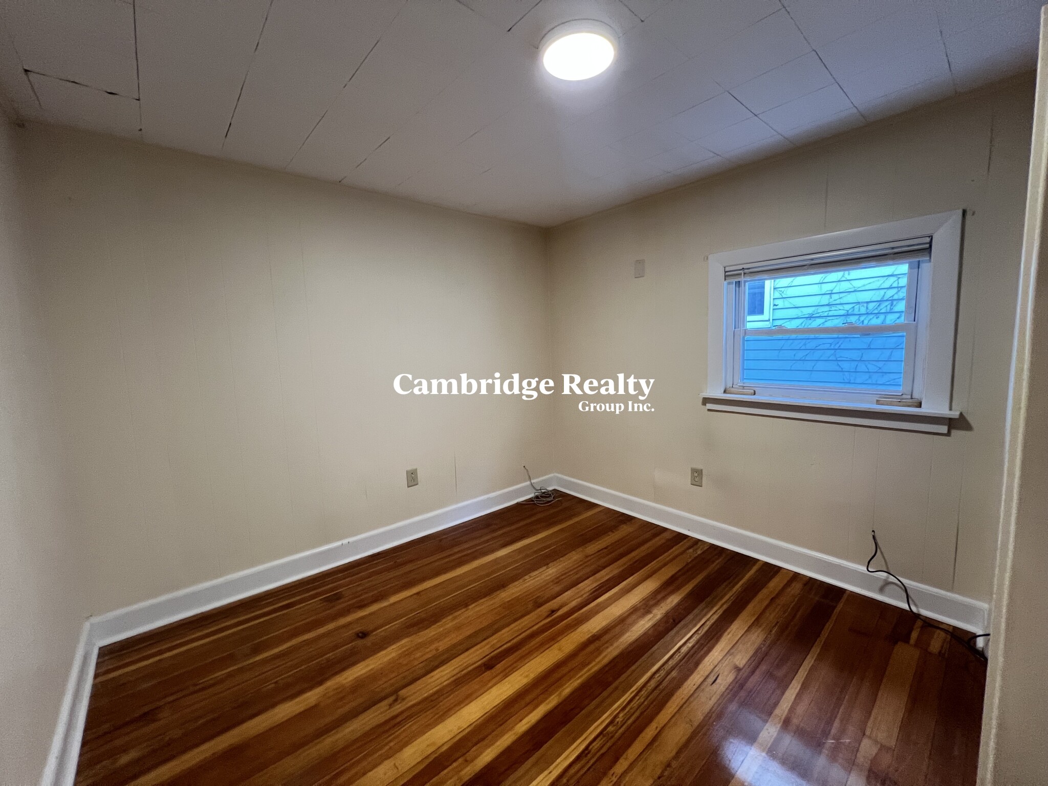 215 Cedar St, Powder House Square