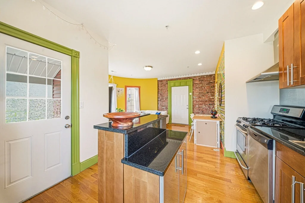12-14 Everett St, Allston