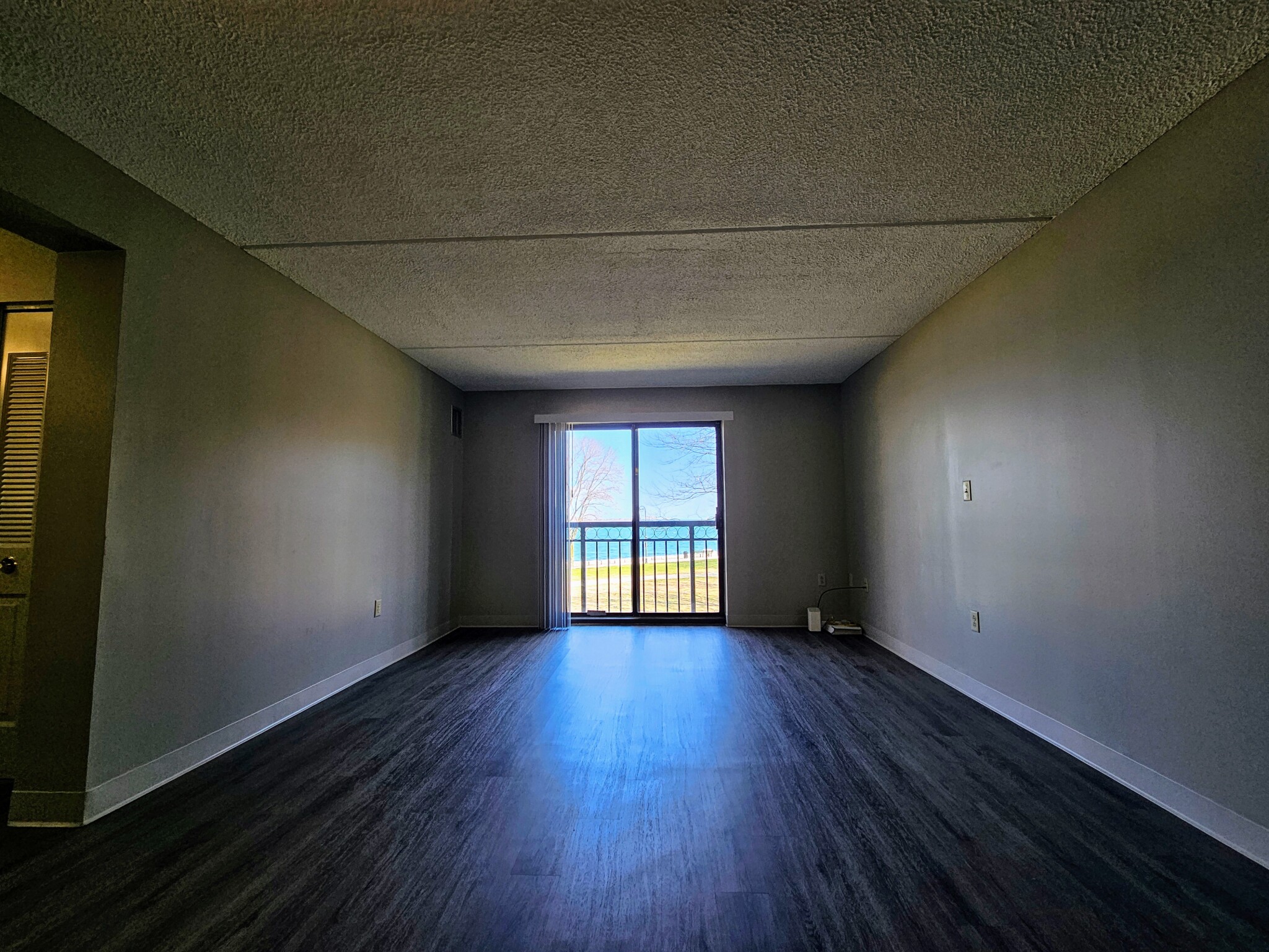 65 North Point Dr, Dorchester