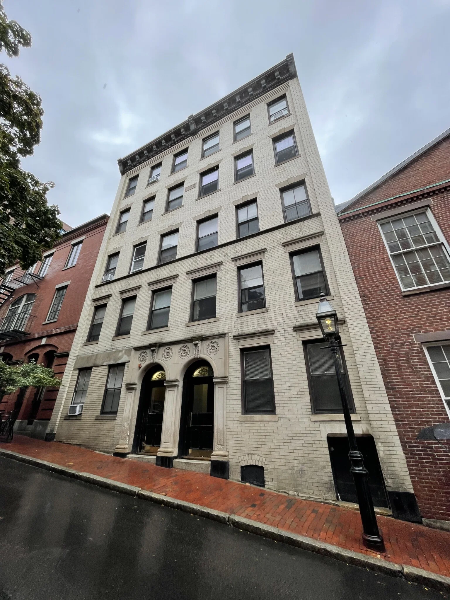 44A Joy St, Beacon Hill