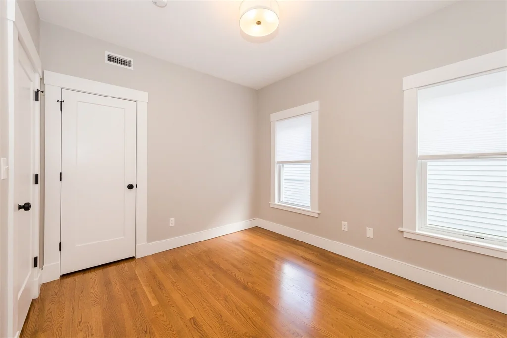 127 Hudson, Spring Hill