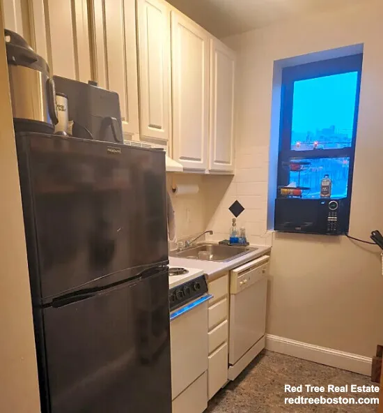 829 Beacon St, Fenway