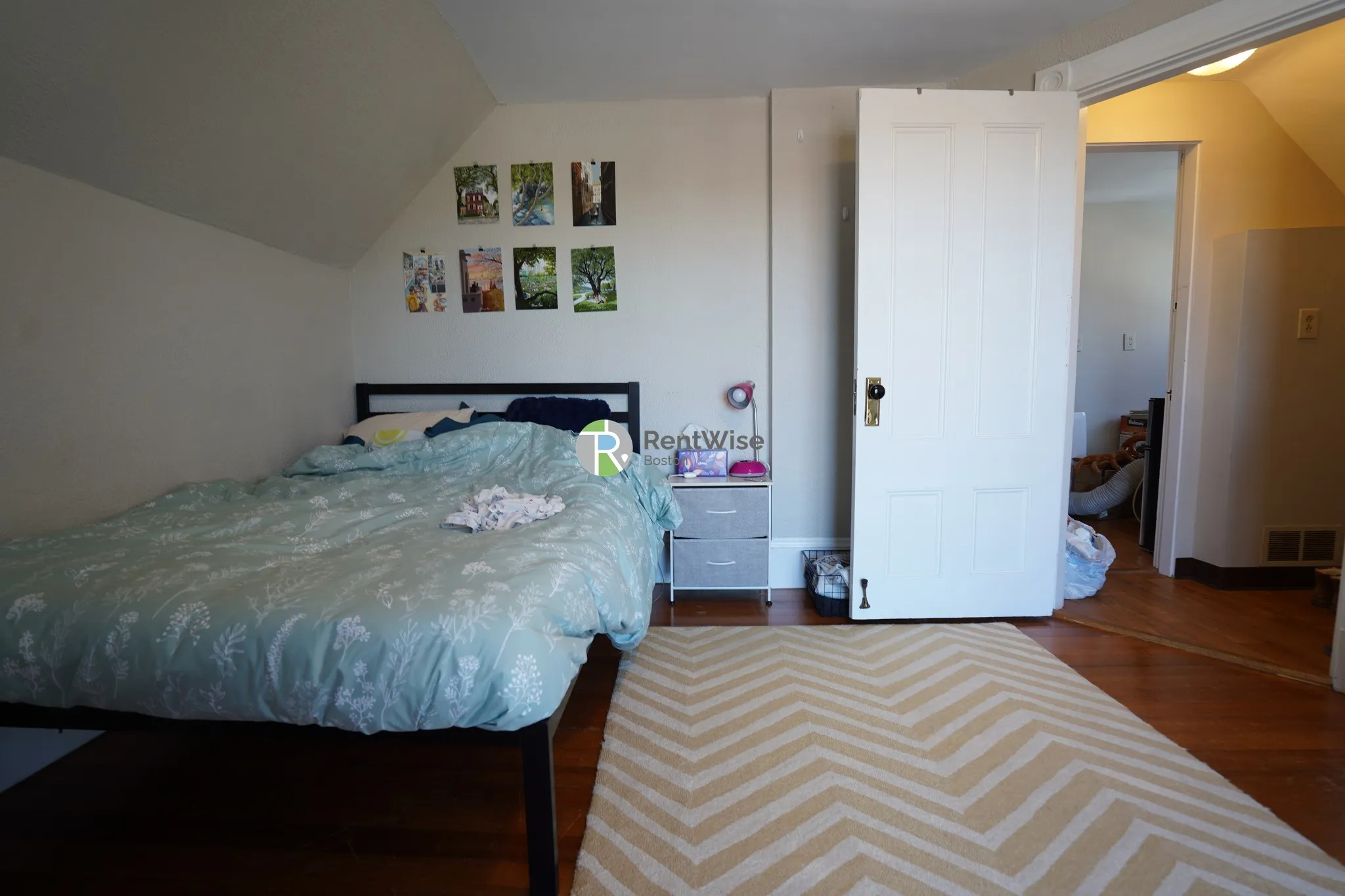 27 Emery St, Medford