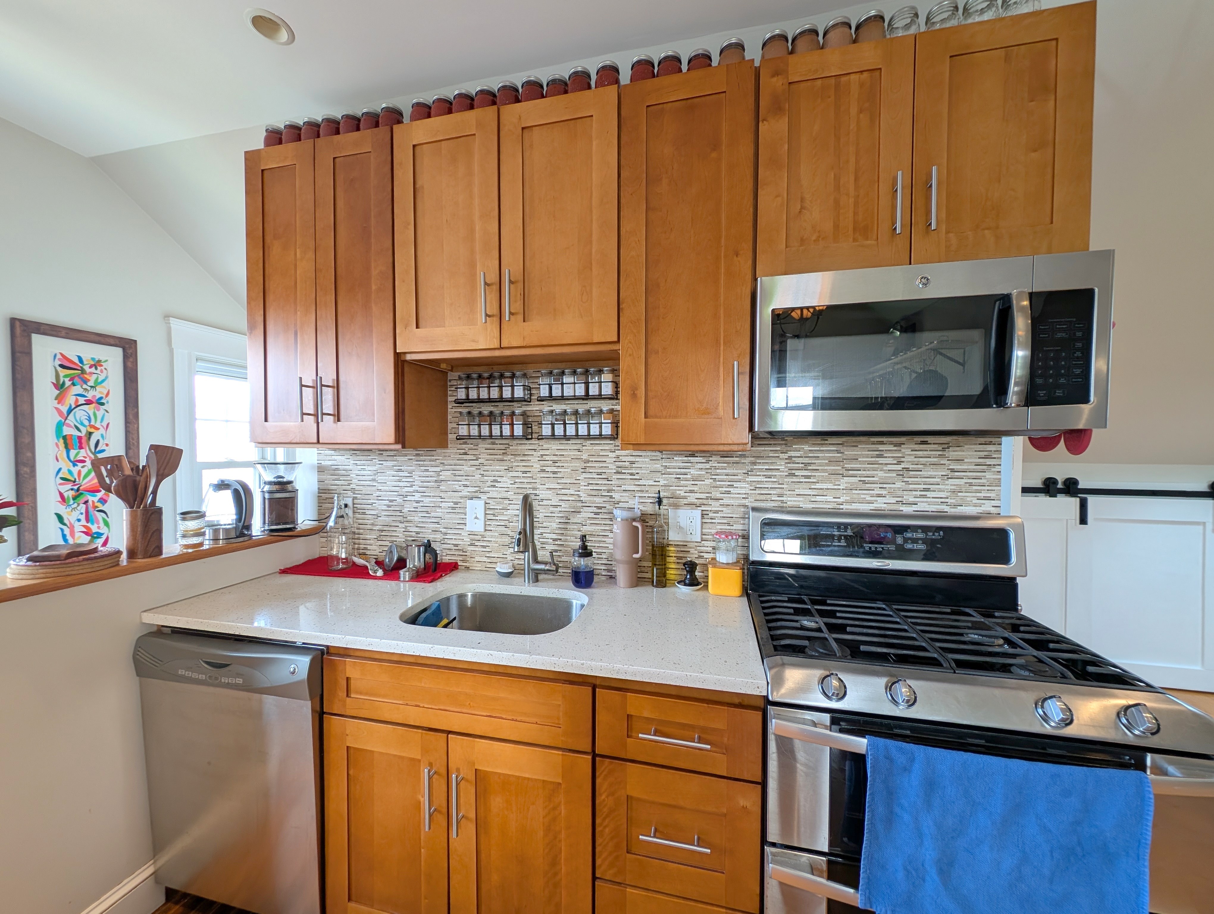 472 Main St, Medford