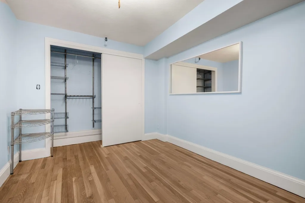 242 Beacon St, Back Bay