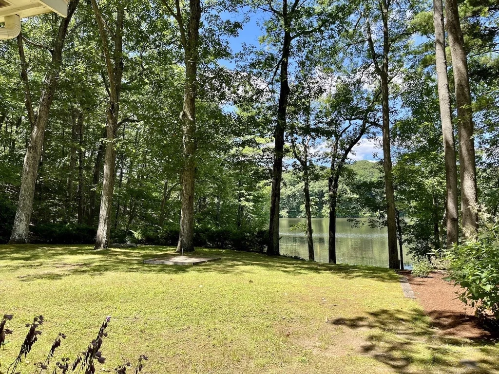 70 Beach St, Foxboro