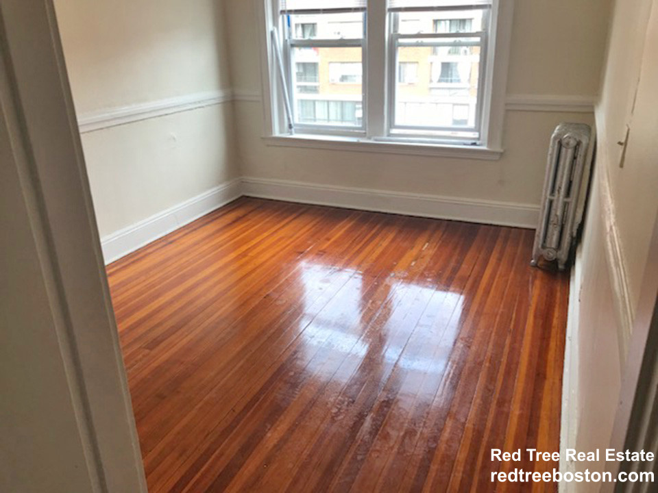 7 Mount Hood Rd, Brighton