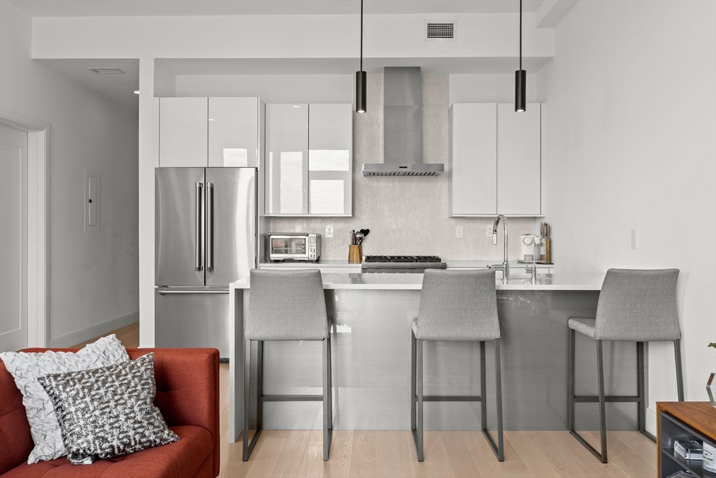 20 W 5th, South Boston